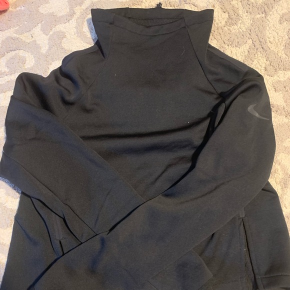 Nike Sweaters - NIKE Medium Black Pullover